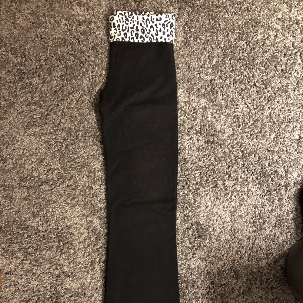 ⚫️⚪️BUNDLE⚪️⚫️ victoria’s secret yoga pants